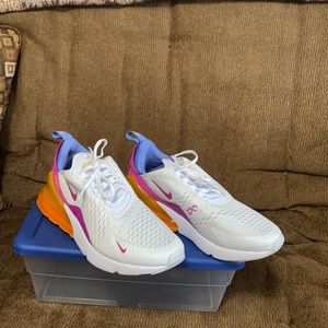 Nike AirMax 270